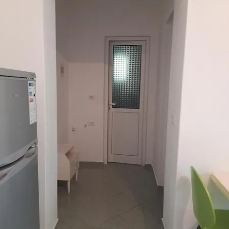 Apartment Hillside *