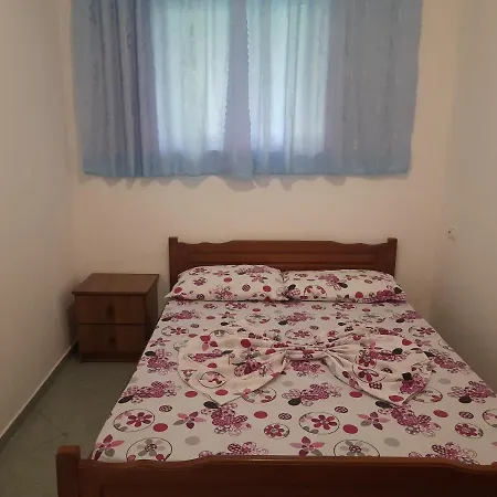 Apartment Hillside *