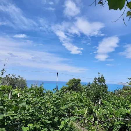 Hillside Apartment *